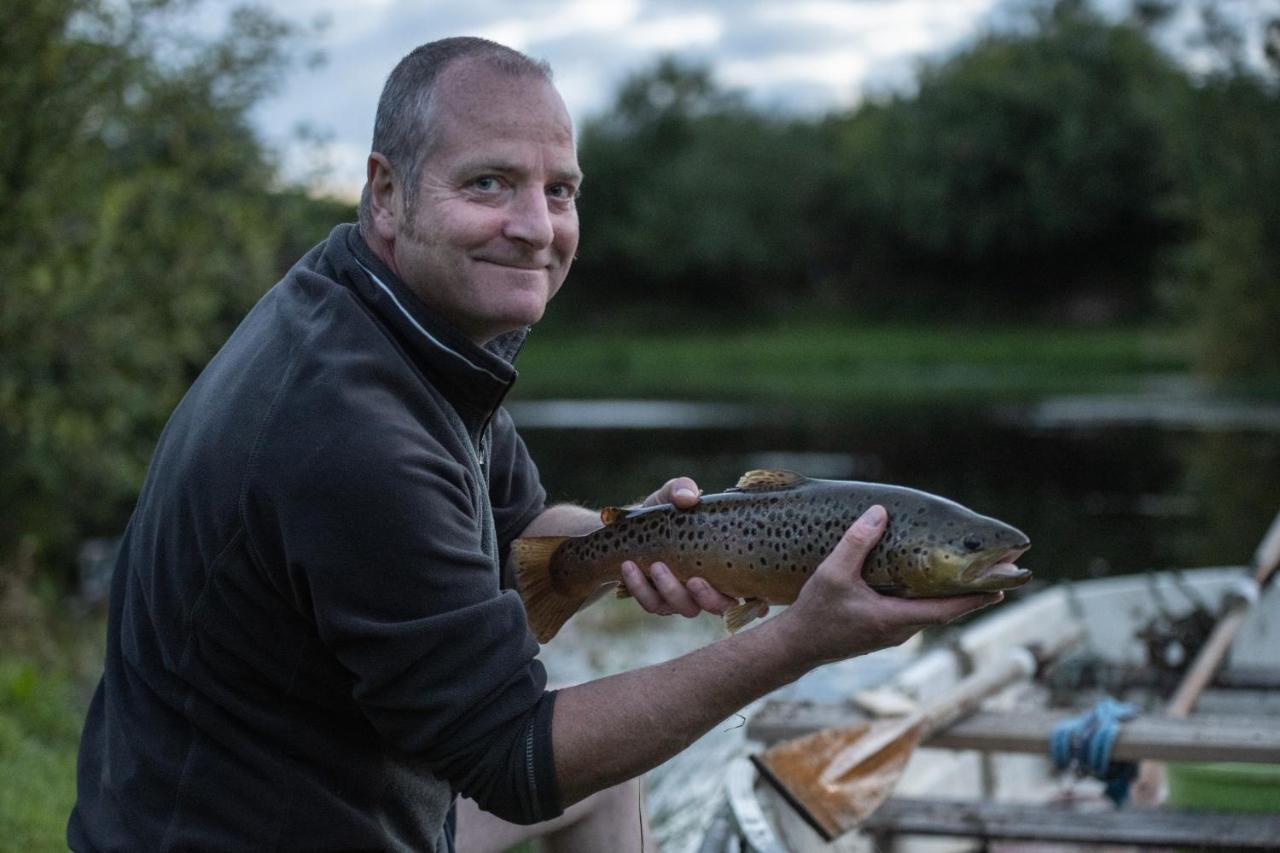 Mill Brae Fishery B-Bothy バッキー エクステリア 写真